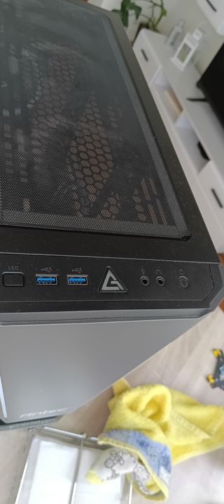 Caja pc antec 