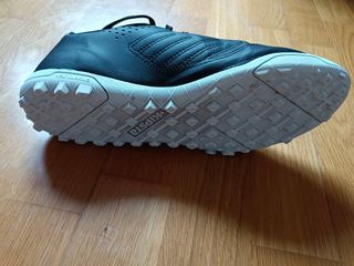 Botas fútbol Kipsta negro