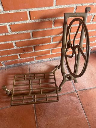 Maquina de coser antigua Wertheim