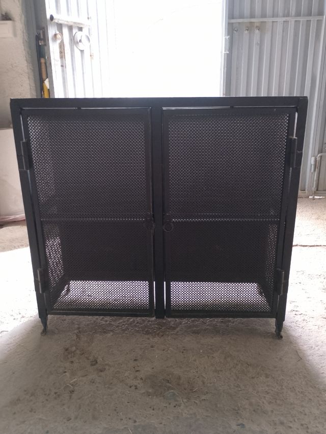Mueble Hierro