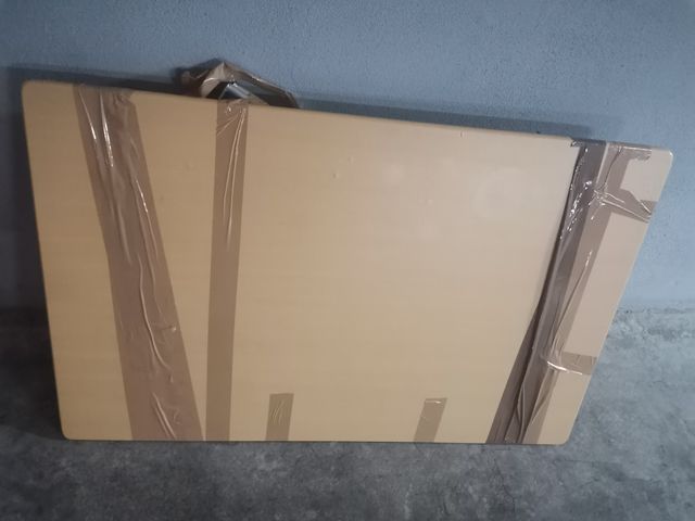 Mesa cocina y cuatro sillas