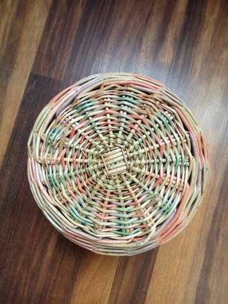 Cesto de mimbre nuevo