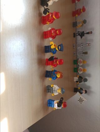 45 figuras LEGO