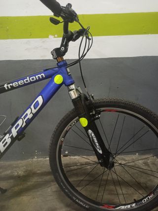 Bici B-PRO Mountain Talla L ( = 26 pulgadas )
