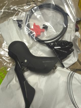 KIT FRENO A DISCO ANTERIORE PER BICI DA CORSA 105