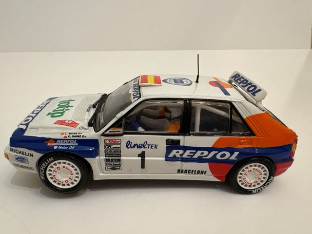 Scalextric Lancia Delta Integrale Carlos Sainz