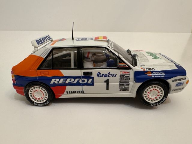 Scalextric Lancia Delta Integrale Carlos Sainz