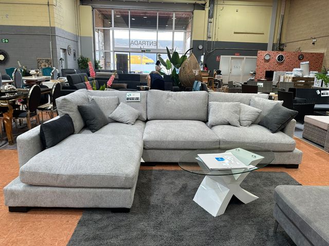 SOFA CHESLON GRIS CLARO MODERNO