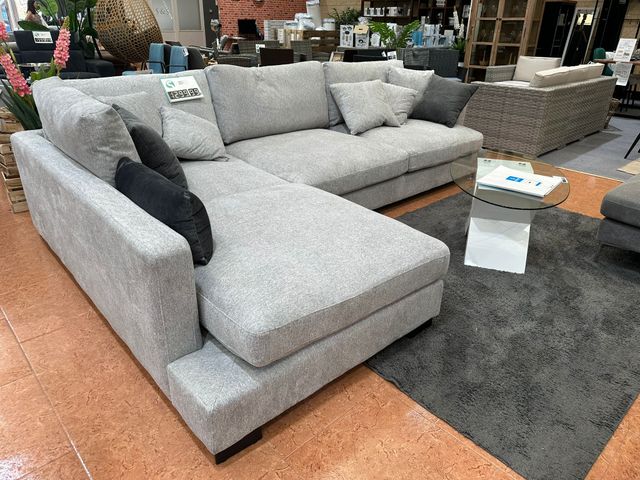 SOFA CHESLON GRIS CLARO MODERNO