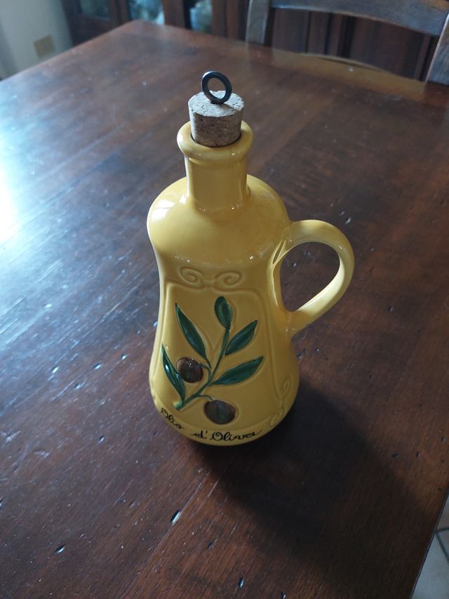 Oliera allegra in ceramica