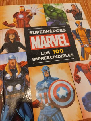 Libro superhéroes marvel