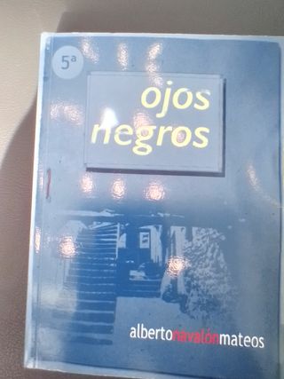 Ojos negros por Alberto Navalon