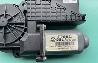 6Y2959802 VOLKSWAGEN Fernsterheber motor