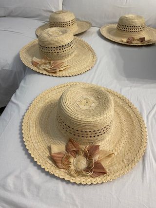Sombreros nuevos a estrenar