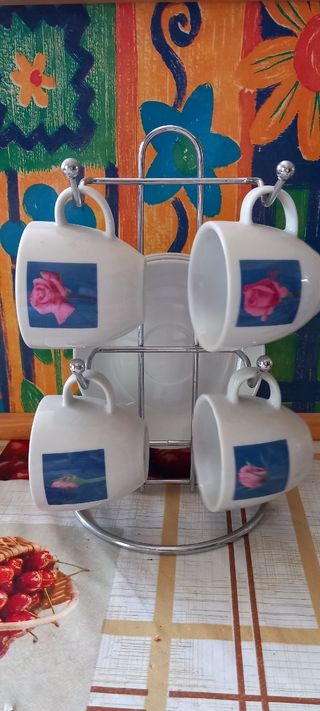 Tazzine caffè con rosa 
