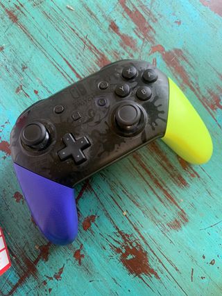 Nintendo Switch + mando pro y funda