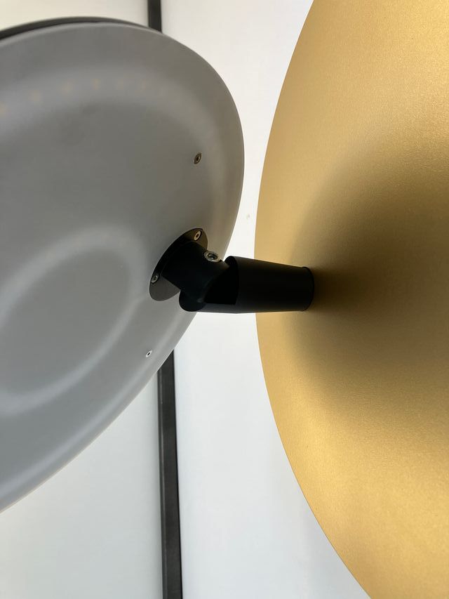 Lampada parete oro/nero Led effetto "eclisse"