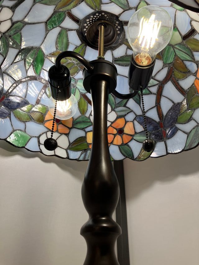 Lampada tavolo Tiffany doppia accensione