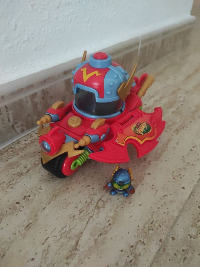 Moto Spinner Kid Fury Superzings