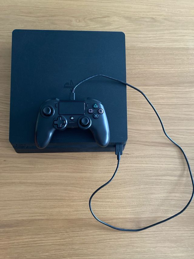 PS4 con mando revolution
