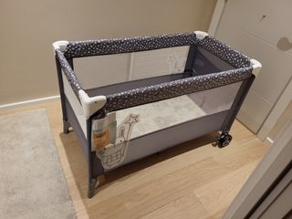 Cuna de viaje Jané + colchón