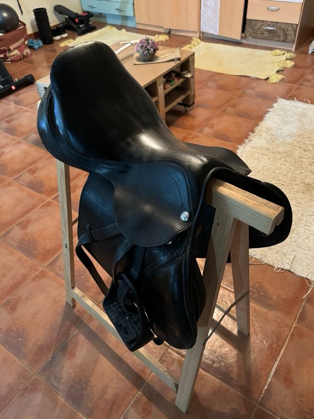 Montura de hipica (salto)