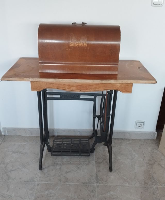 Chollo. Máquina de coser