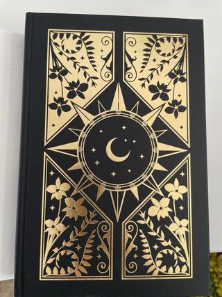 ILLUMICRATE The sun and the void