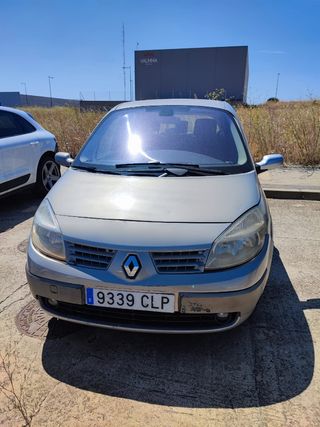Para piezas Renault Scenic 2004.No mareantes. .
