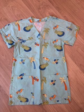 Bata con dibujos 