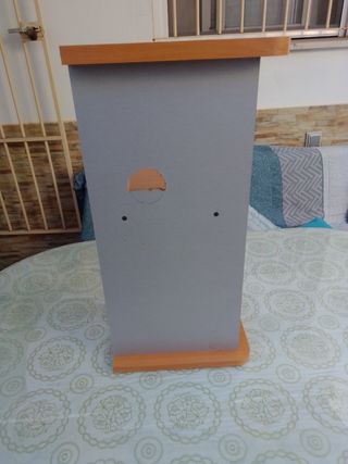 Estanteria para CDs ,minicadena etc