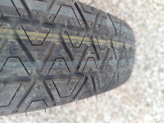 Rueda de repuesto para BMW bueno