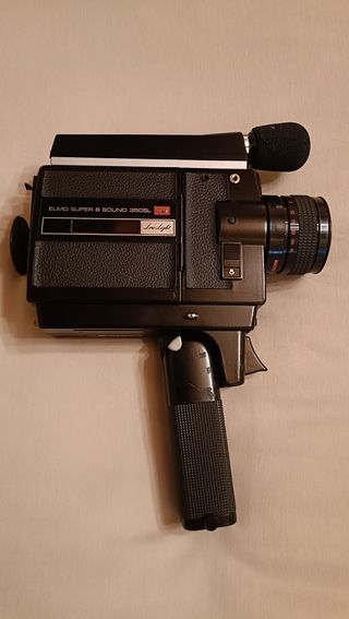 Cámara de vídeo antigua