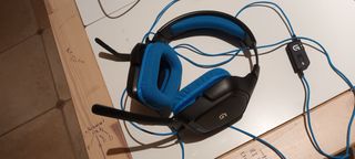 Auriculares Logitech con micro