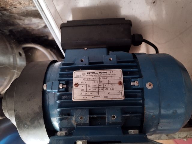 Estrujadora de uvas,vino