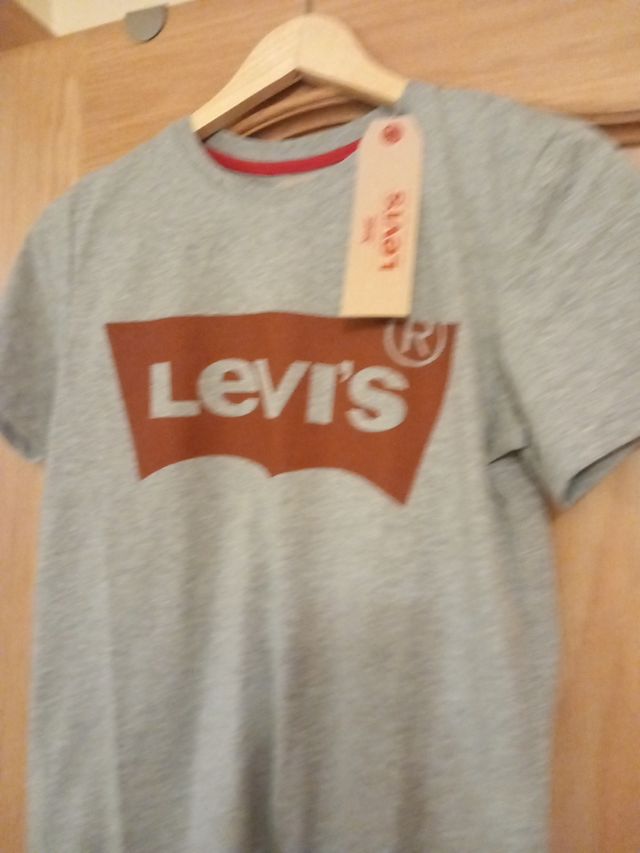 Camiseta levis