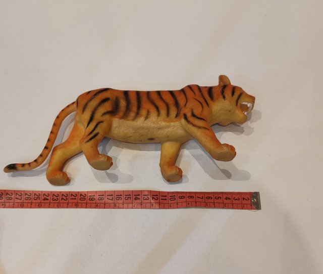 Figura de juguete animal