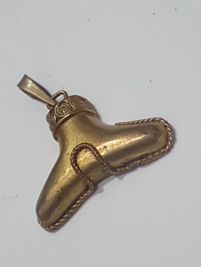 Colgante precolombino amuleto tairona