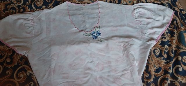 Camicia da notte ricamata nuova