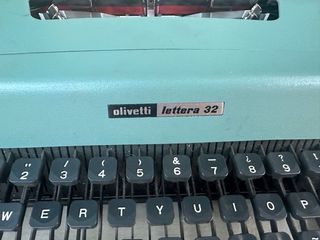 OLIVETTI LETTERA 32