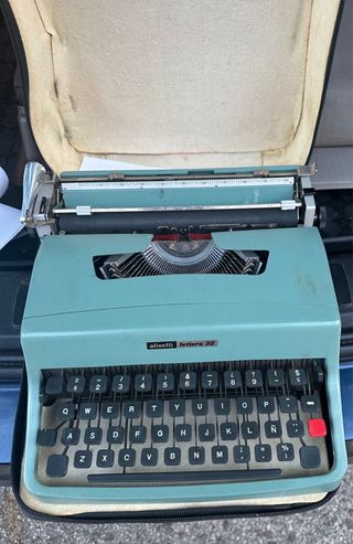OLIVETTI LETTERA 32