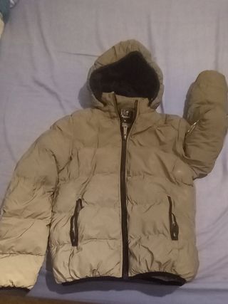 Chaqueta tipo plumas 
