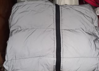 Chaqueta tipo plumas 
