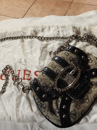 POCHETTE IN TESSUTO FIRMATO GUESS