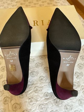 Zapatos de ante, n. 37, a estrenar
