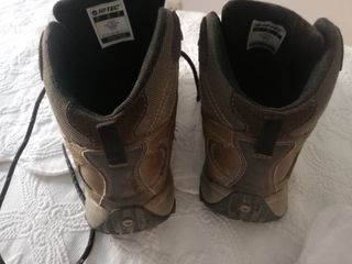 Botas de montaña chica