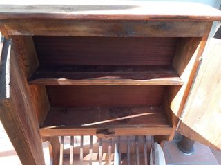 Mobile porta piatti in legno massello ar