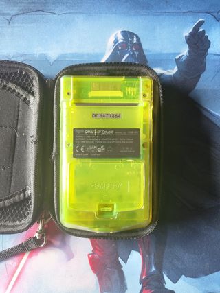 Game boy color modeada