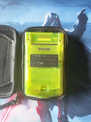 Game boy color modeada