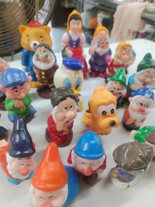 21 pupazzi in gomma anni 70